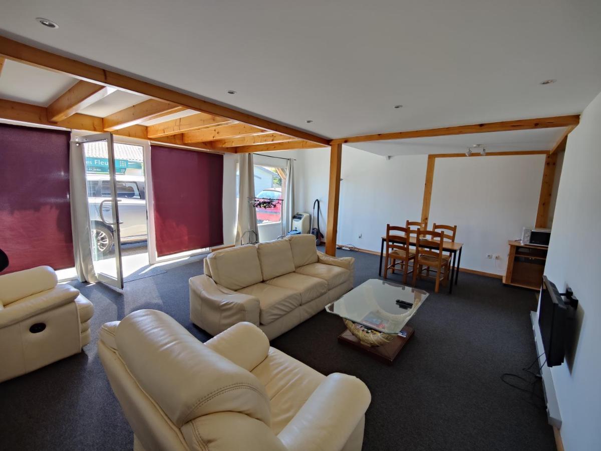 Apartmán "L'Humble Boutique" Du Bassin La Teste-de-Buch Exteriér fotografie